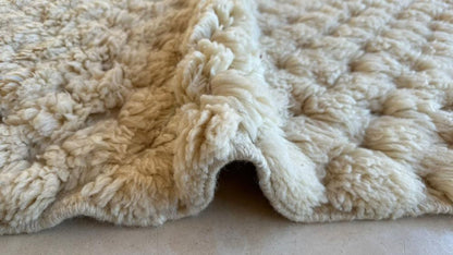 Moroccan White Beni Mrirt Rug 9.8 x 7.7 ft / 300 x 237 cm - Surcoma