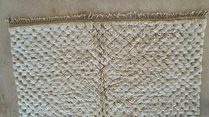 Moroccan White Beni Mrirt Rug 9.8 x 7.7 ft / 300 x 237 cm - Surcoma