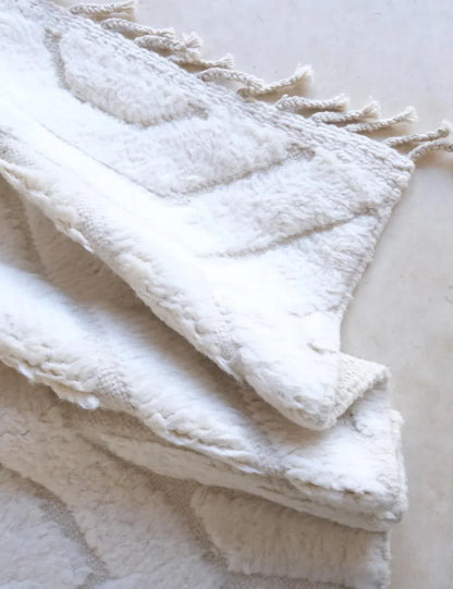 Moroccan Rug White 9.9 x 7.9 ft / 301 x 241 cm - Surcoma