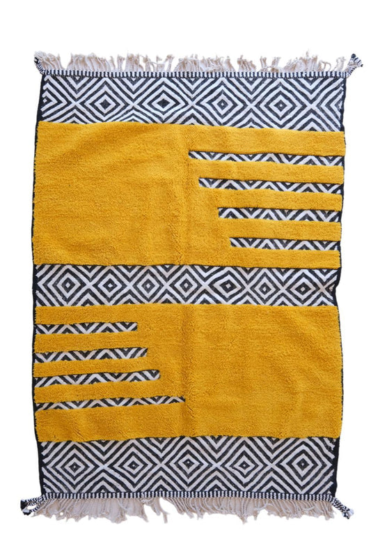 Moroccan Yellow Wool Rug 8.2x5.6 ft / 249x173 cm - Surcoma