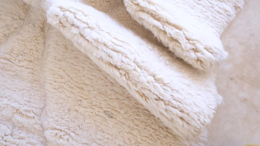 White Beni Ourain Wool Rug 9.2 x 6.8 ft / 281 x 210 cm