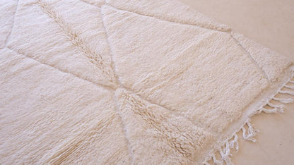 White Beni Ourain Wool Rug 9.2 x 6.8 ft / 281 x 210 cm - Surcoma