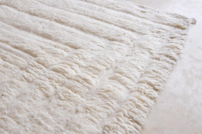 White Moroccan Wool Rug 9.5 x 6.2 ft / 290 x 190 cm - Surcoma