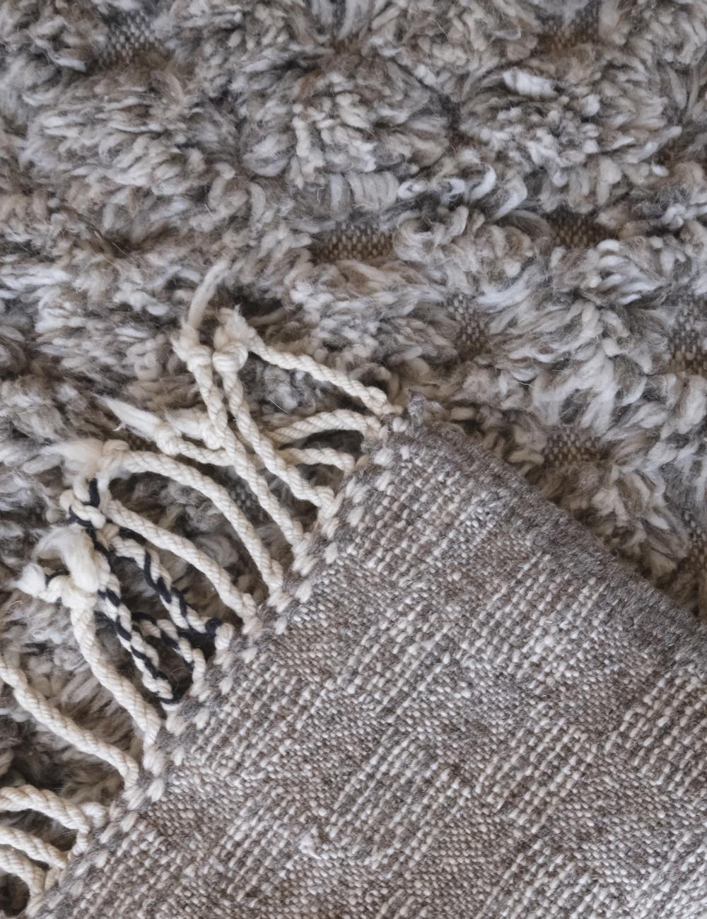 Beni Mrirt Moroccan Runner Wool Rug – 8.5 x 2 ft (259 x 62 cm) Handmade

