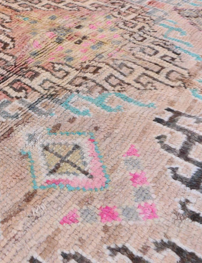 Authentic Moroccan Boujad Wool Rug 9.9 x 5.1 ft / 301 x 156 cm - Surcoma
