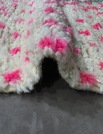 Artisan Wool Rug 9.8 x 6.3 ft / 300 x 192 cm