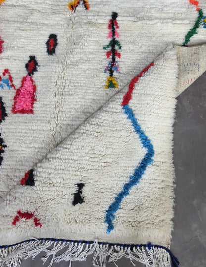 Artistic Azilal Berber Wool Rug 8.4 x 5 ft / 255 x 153 cm