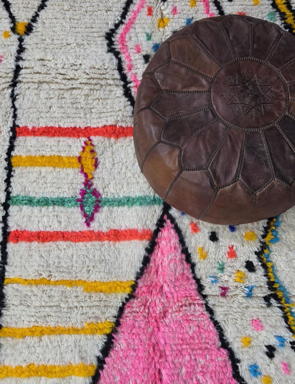 Authentic Moroccan Azilal Rug 8.9 x 5.5 ft / 270 x 170 cm