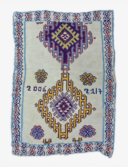 Vintage Tribal Medallion Azilal Rug 5.8 x 4.2 ft / 178 x 128 cm