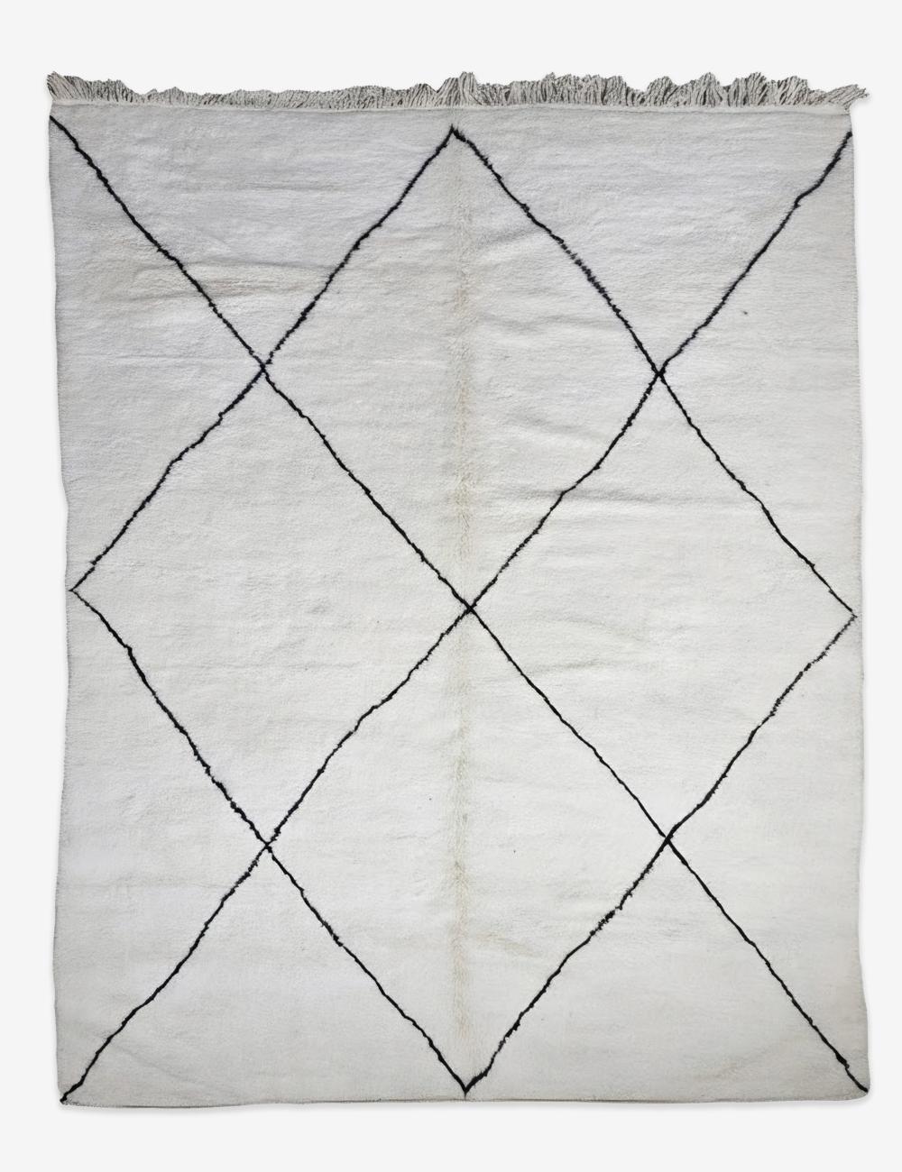 Classic Diamond Berber Wool Rug 13.6 x 10 ft / 415 x 305 cm