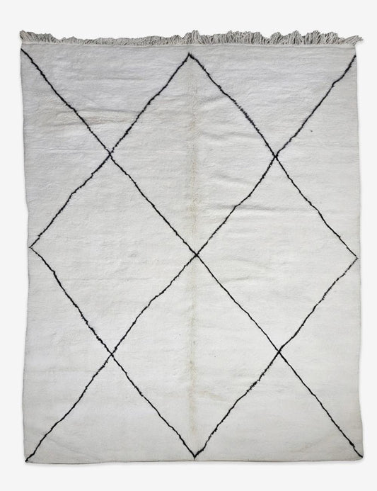 Classic Diamond Berber Wool Rug 13.6 x 10 ft / 415 x 305 cm