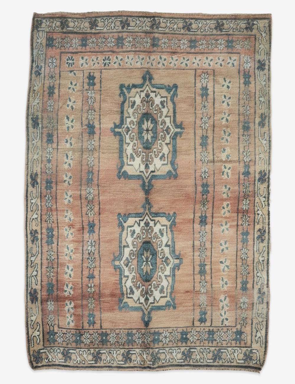 Coral Handwoven Medallion Rug 11 x 6.9 ft / 334 x 212 cm