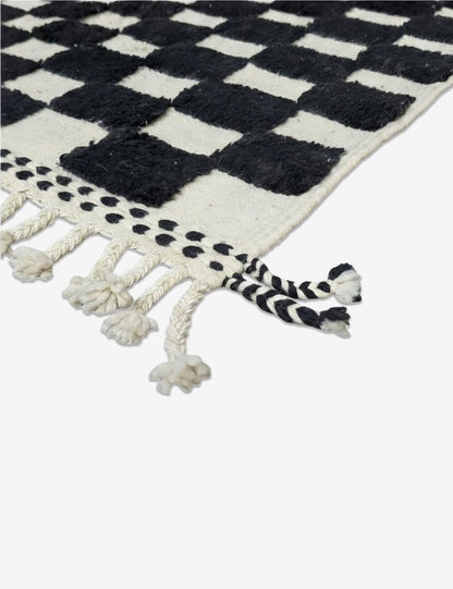 Black and White Checkerboard Wool Rug 4.9 x 3.67 ft / 149 x 112 cm