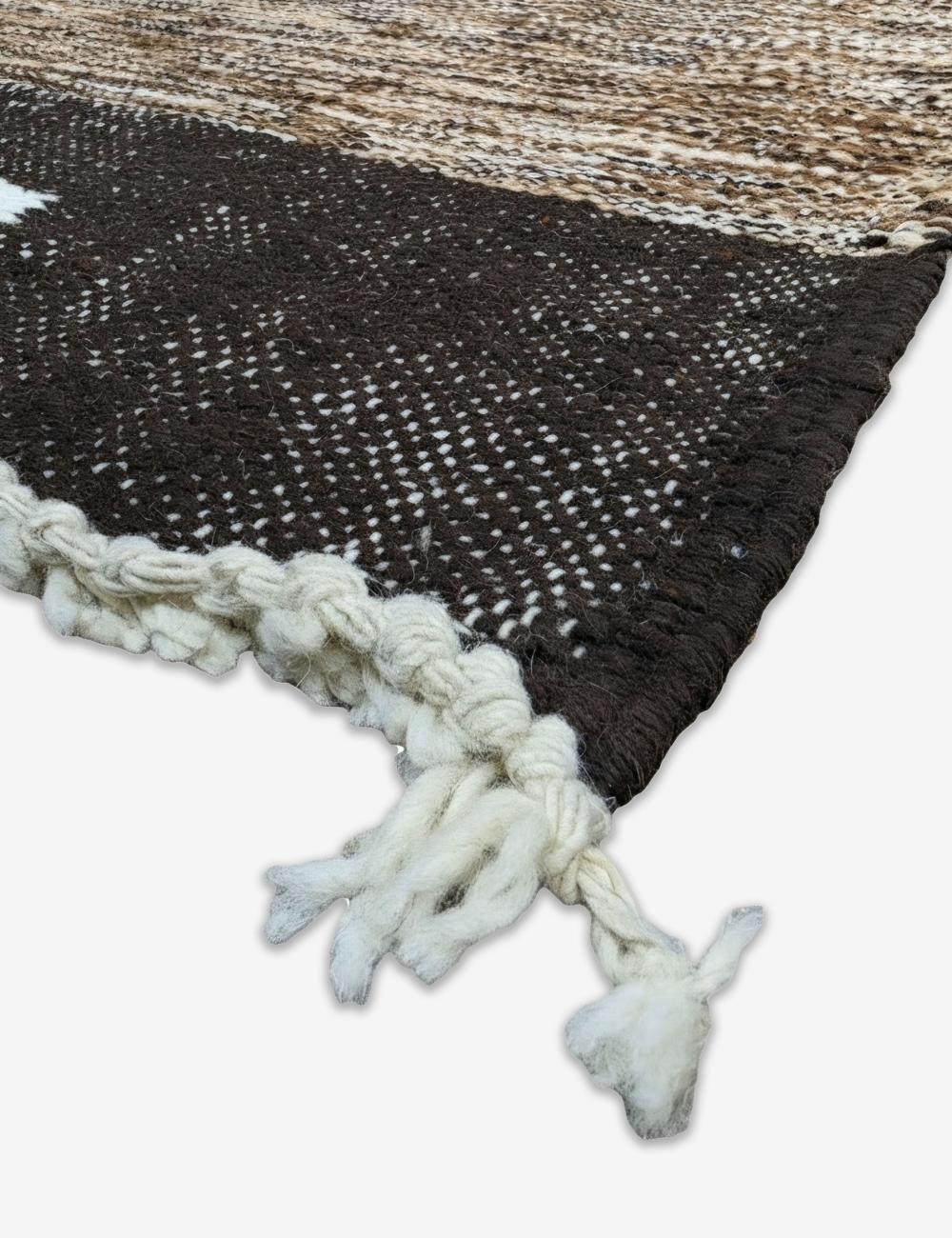 Cream Diamond Medallion Boujad Flatwoven Rug 9.1 x 6.76 ft / 277 x 206 cm