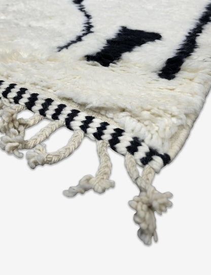 Black and White Moroccan Rug 9.8 x 6.8 ft / 300 x 210 cm