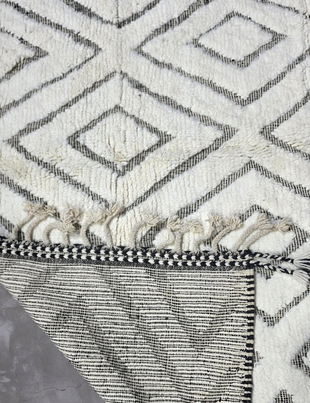 Beni Ourain Style Rug 9.3 x 8.6 ft / 283 x 262 cm