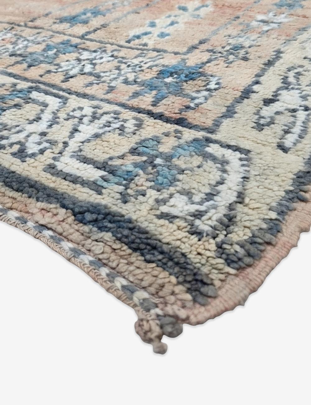 Coral Handwoven Medallion Rug 11 x 6.9 ft / 334 x 212 cm