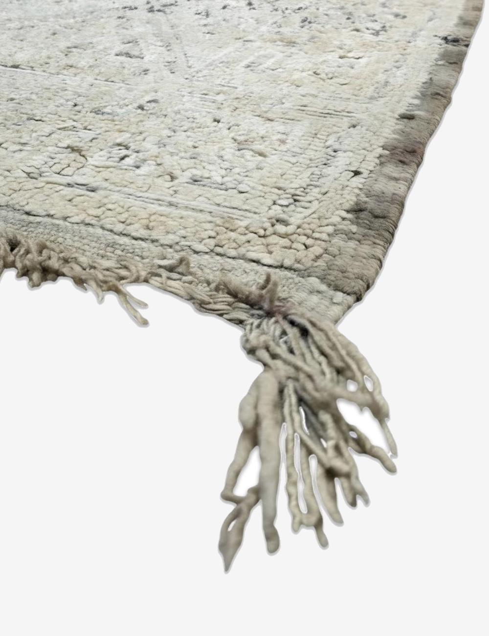 Modern Beni M'Guild Rug  11.3 x 6.73 ft / 343 x 205 cm