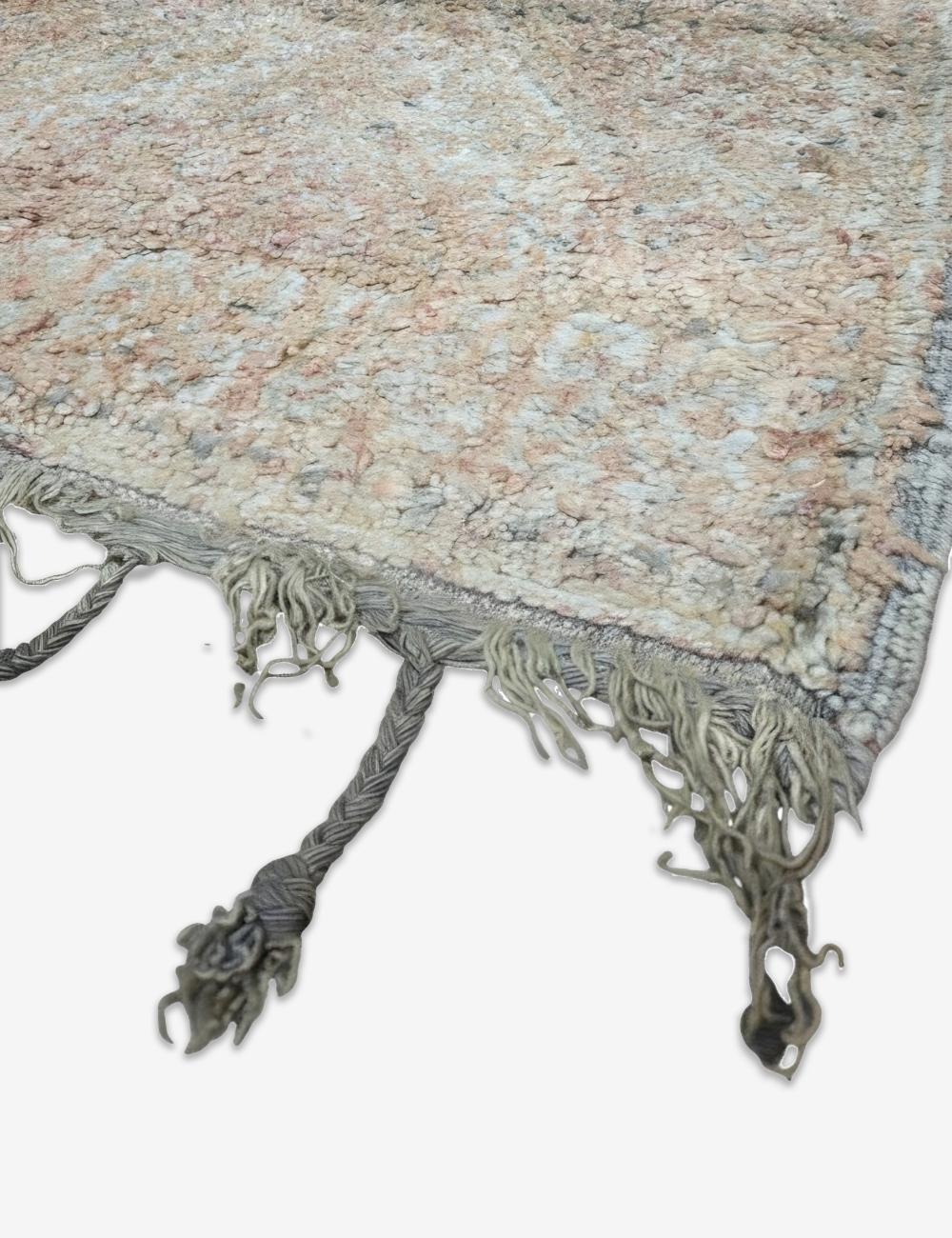 Vintage Beni M'Guild Faded Blush Grey Zigzag Border Handwoven Wool Rug 9.4 x 6.69 ft / 287 x 204 cm