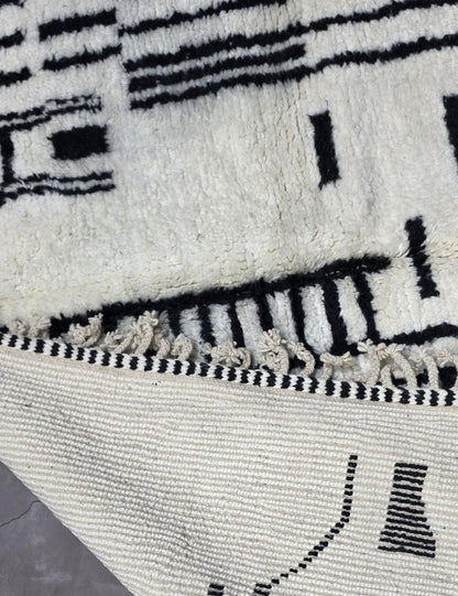 Black and White Moroccan Rug 9.8 x 6.8 ft / 300 x 210 cm