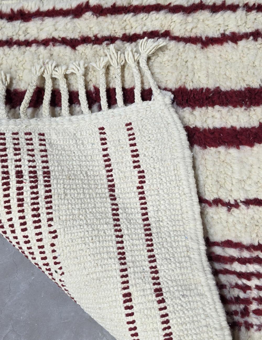 Contemporary Berber Runner - 9.9 x 2.8 ft / 301 x 86 cm