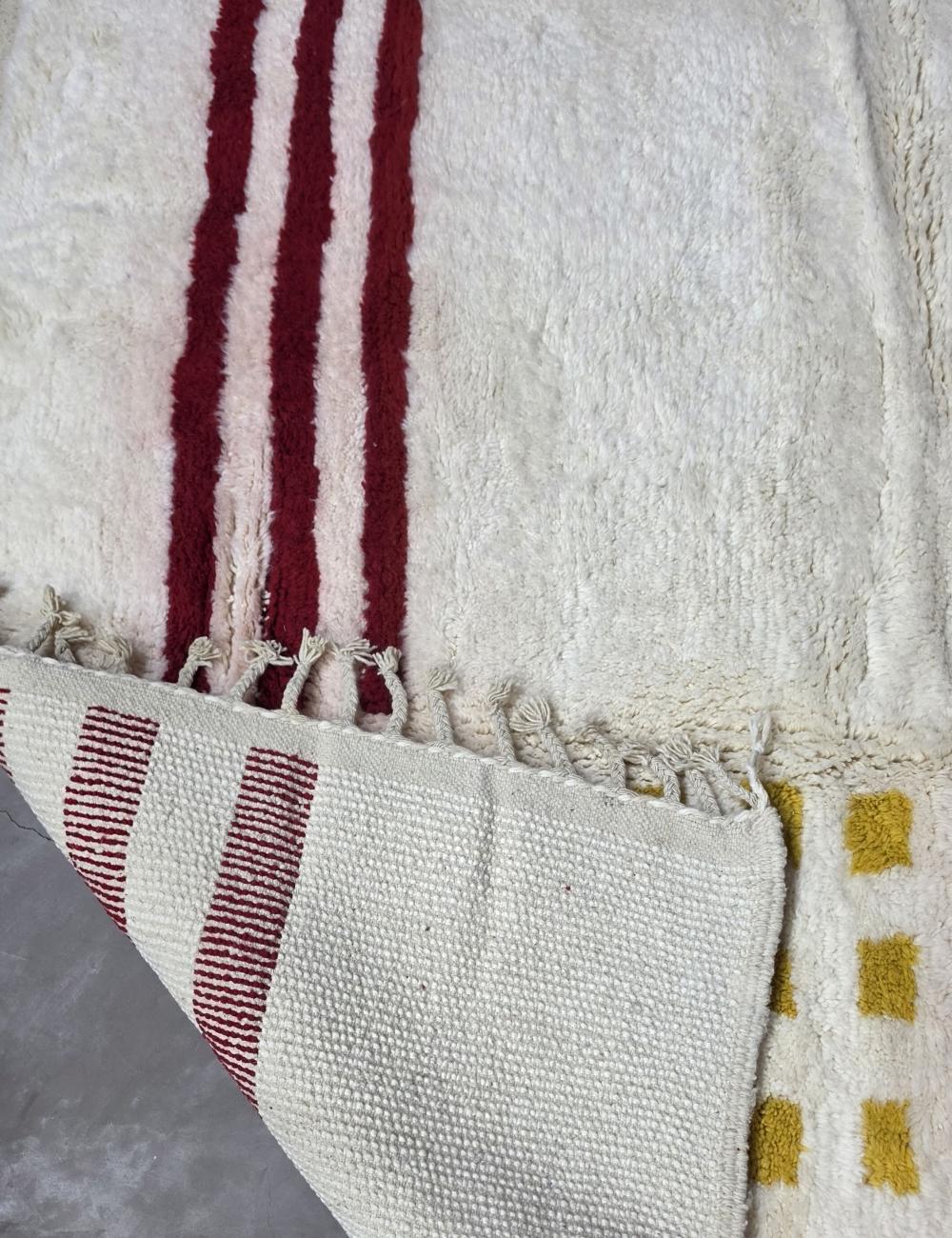 Contemporary Berber Rug 8.7 x 6.5 ft / 264 x 200 cm