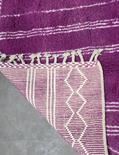 Magenta Freehand Linework Modern Boujad Wool Rug 10.1 x 4.79 ft / 308 x 146 cm