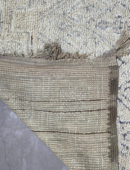 Modern Beni M'Guild Rug  11.3 x 6.73 ft / 343 x 205 cm