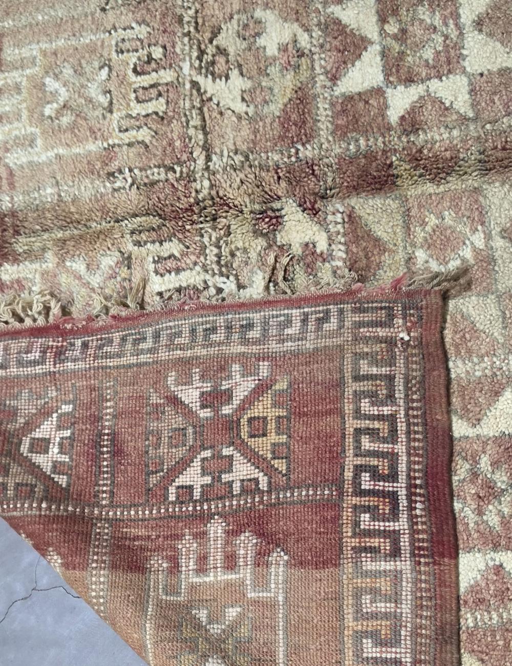 Authentic Vintage Moroccan Rug 7.1 x 6.2 ft / 215 x 190 cm