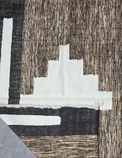 Cream Diamond Medallion Boujad Flatwoven Rug 9.1 x 6.76 ft / 277 x 206 cm