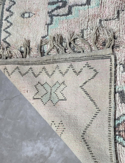 Pastel Ivory Central Diamond Medallion Boujad Wool Rug 10.5 x 6.36 ft / 320 x 194 cm