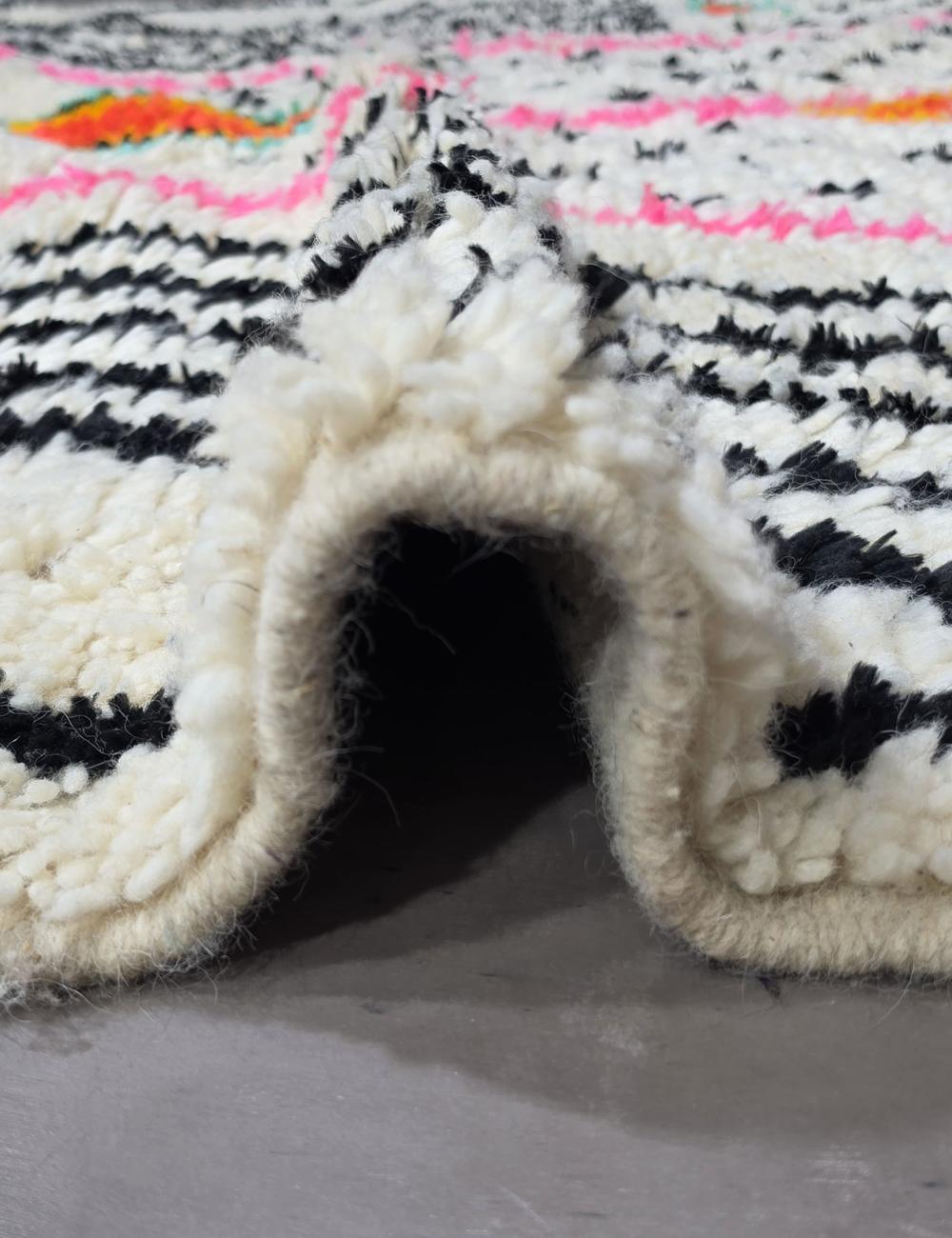 White and Pink Azilal Wool Rug 9.1 x 6.23 ft / 278 x 190 cm