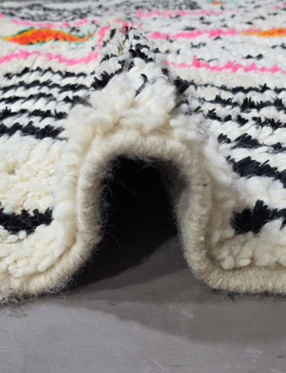 White and Pink Azilal Wool Rug 9.1 x 6.23 ft / 278 x 190 cm