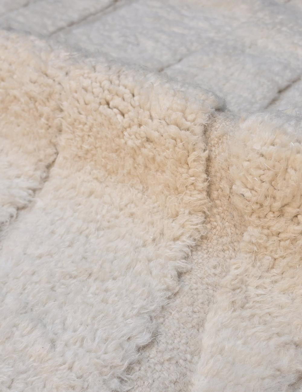 Modern Solid White Beni Ourain Rug 12.5 x 8.89 ft / 380 x 271 cm