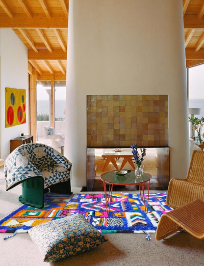 Handknotted Contemporary Wool Rug 5.3 x 3.44 ft / 161 x 105 cm