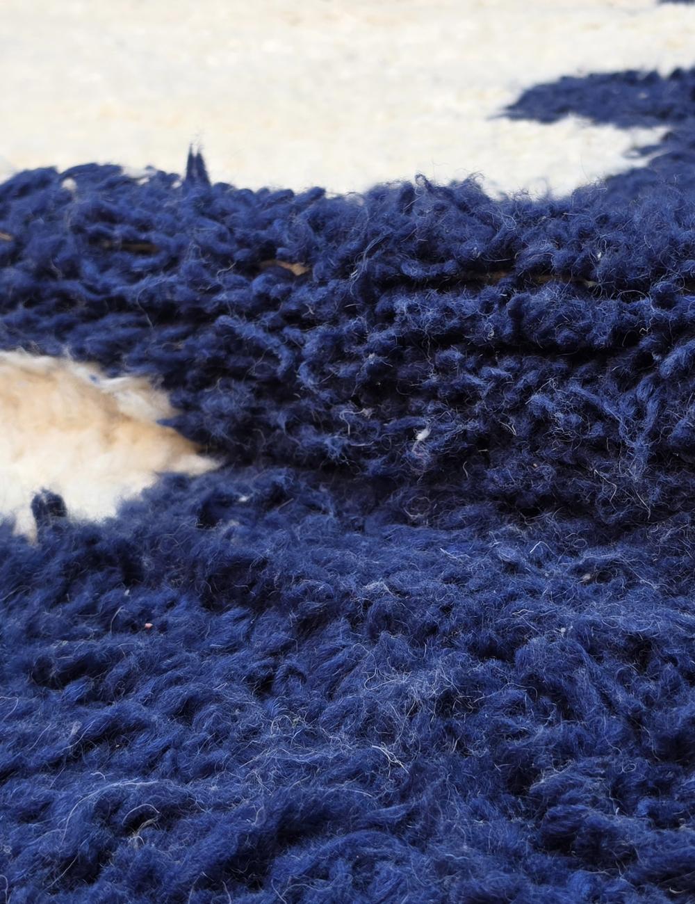 White Wool Rug with Navy Border 9.6 x 8.04 ft / 292 x 245 cm