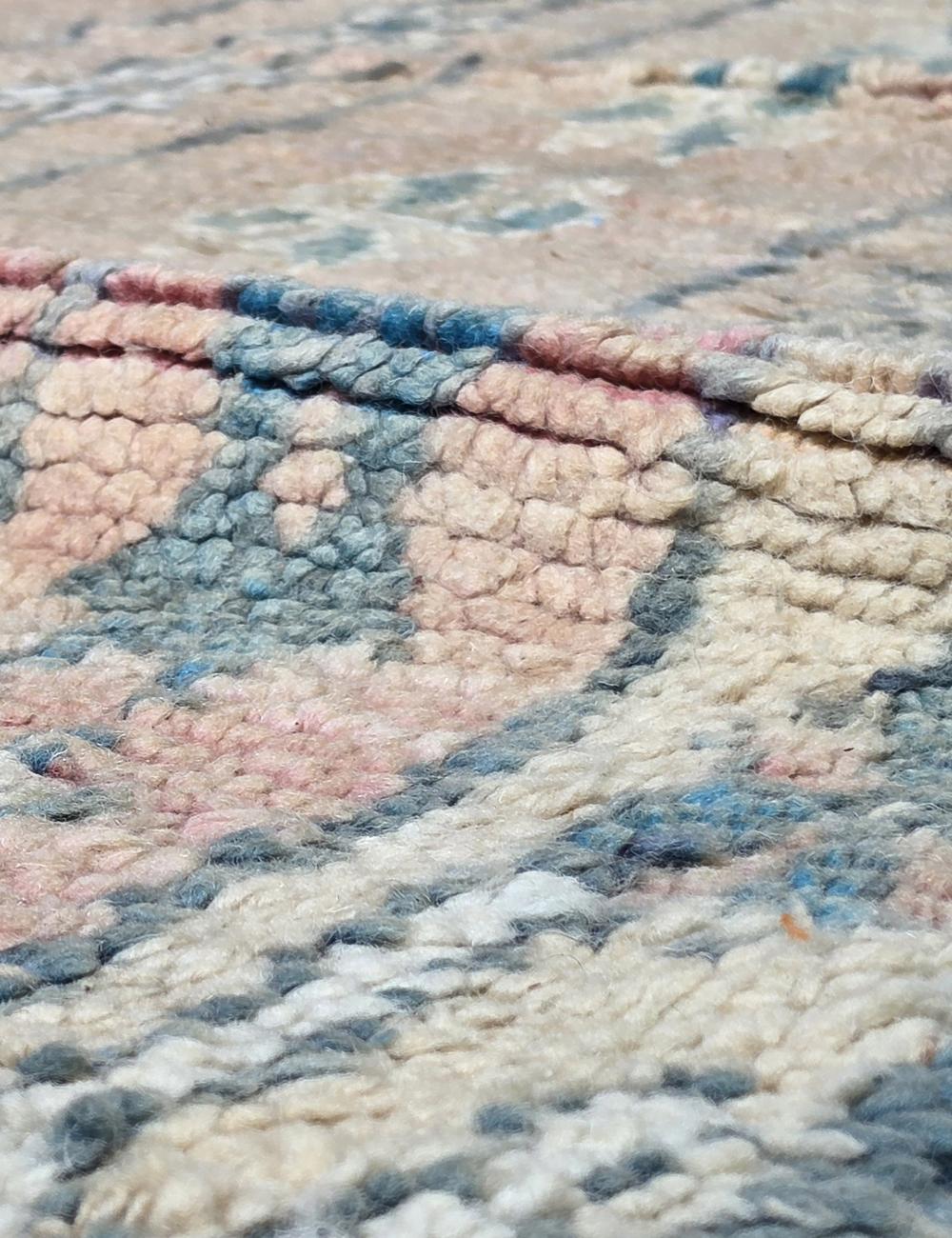 Coral Handwoven Medallion Rug 11 x 6.9 ft / 334 x 212 cm