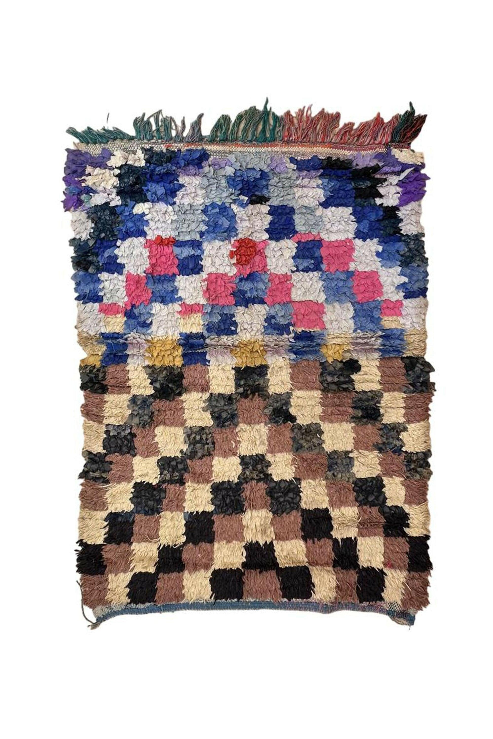 Authentic Moroccan Upcycled Rug 4.4 x 3 ft / 134 x 93 cm - Surcoma