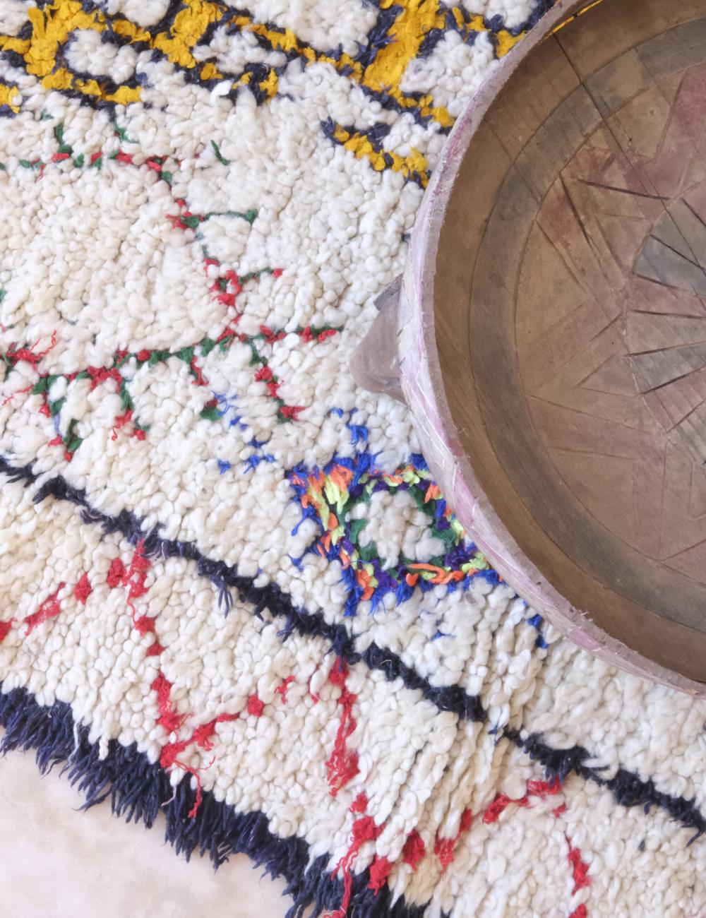 Moroccan rug with tribal diamond motifs 6.7 x 3.6 ft / 203 x 110 cm