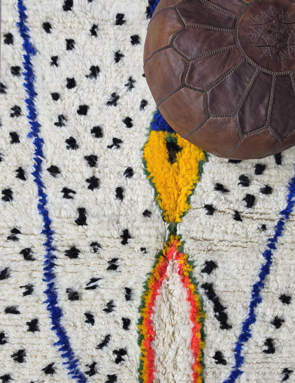 Azilal Berber Moroccan Rug 8.3 x 5.8 ft / 252 x 177 cm