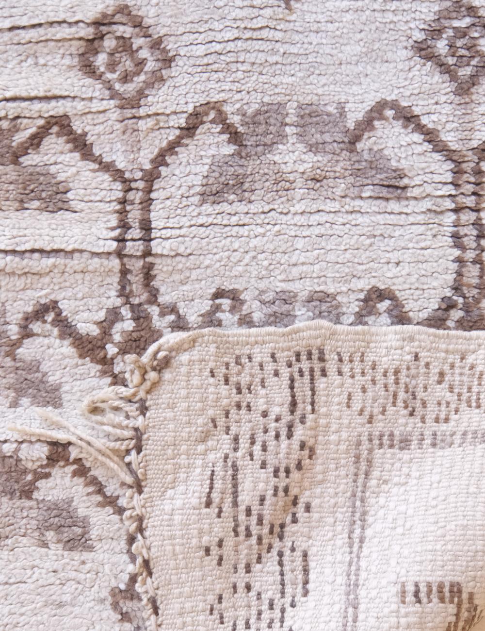 Small Moroccan Azilal Berber Rug 6.1 x 2.5 ft / 186 x 78 cm - Surcoma