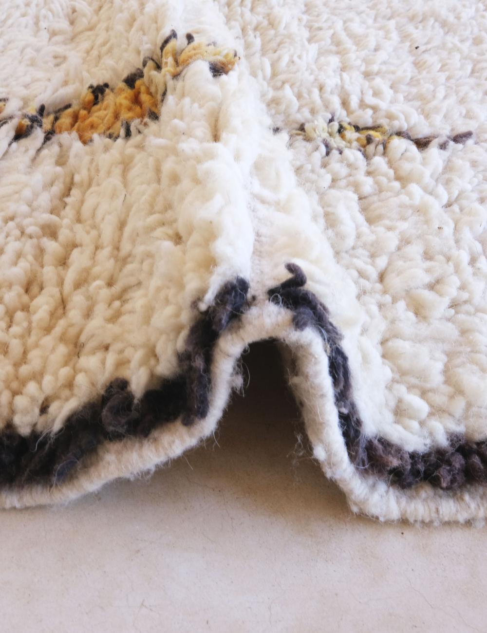 Azilal Rug 10.1 x 6.5 ft / 307 x 201 cm