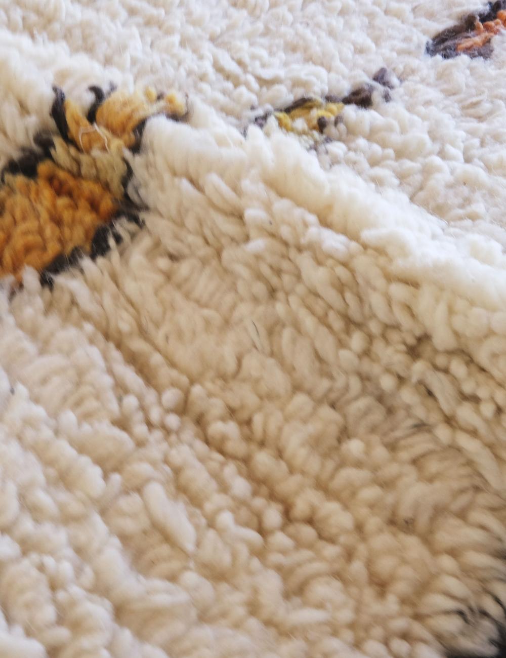 Azilal Rug 10.1 x 6.5 ft / 307 x 201 cm