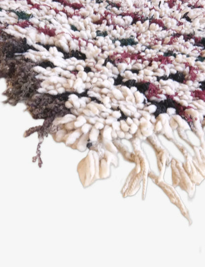 Beige Accent Moroccan Rug 4.8 x 2.1 ft / 146 x 65 cm - Surcoma