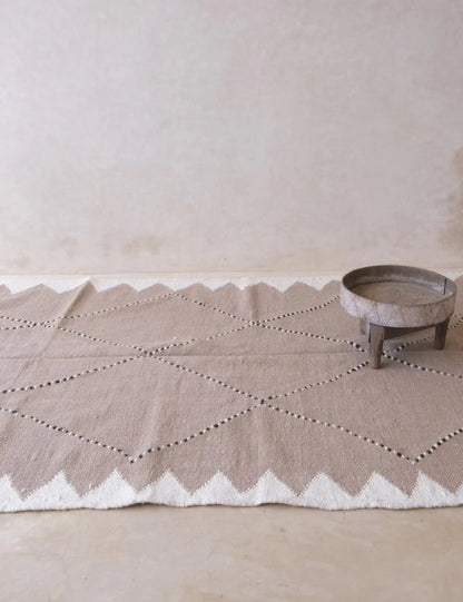 Beige Kilim Moroccan Rug 10.1 x 5.9 ft / 309 x 180 cm - Surcoma