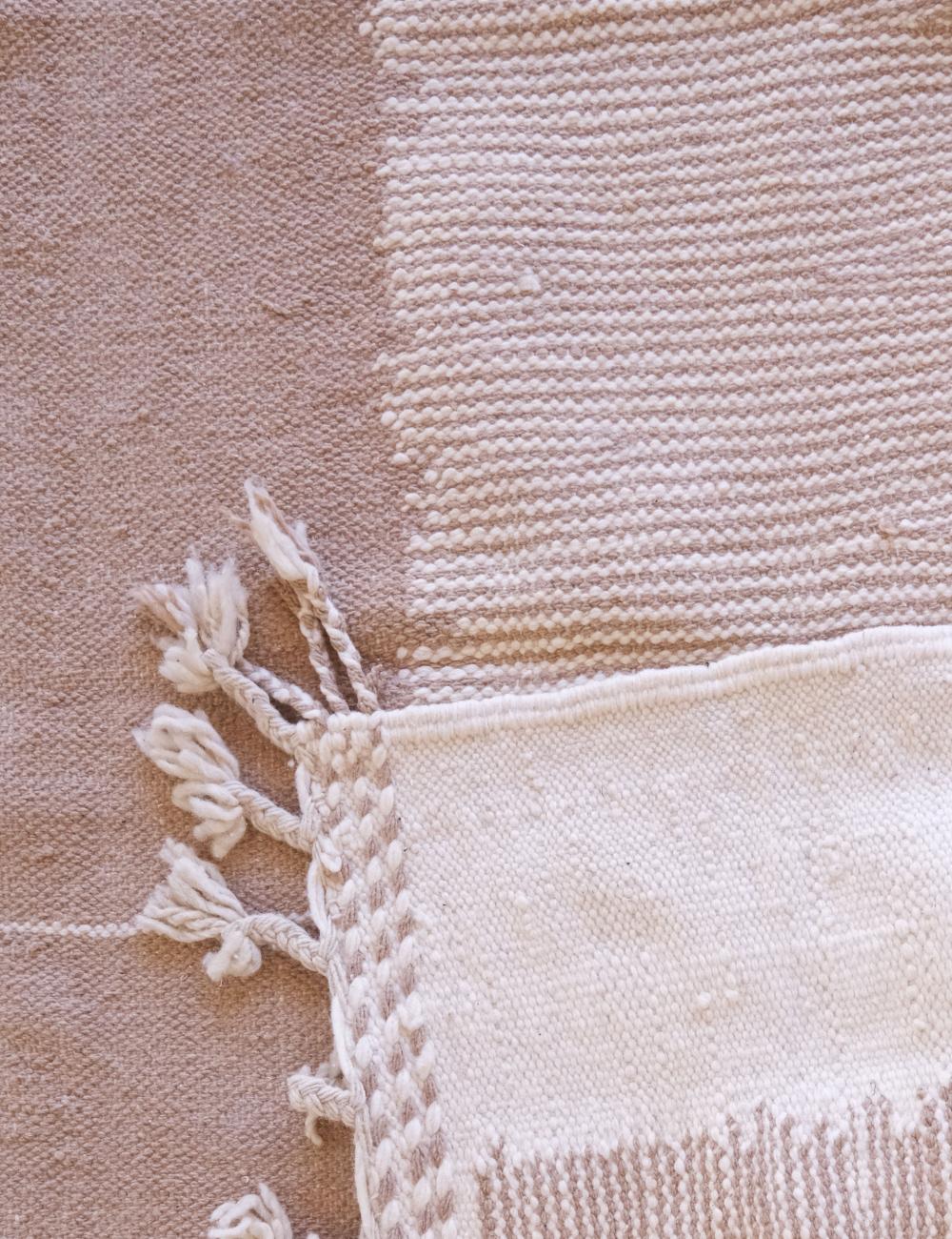 Beige Kilim Moroccan Wool Rug 8.4 x 3.4 ft / 255 x 105 cm