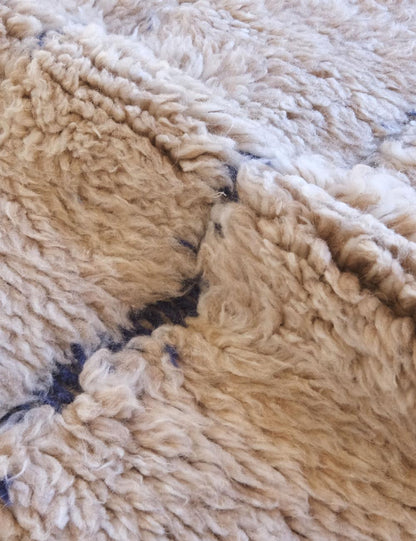 Beige Moroccan Accent Rug 4.3 x 3 ft / 130 x 94 cm