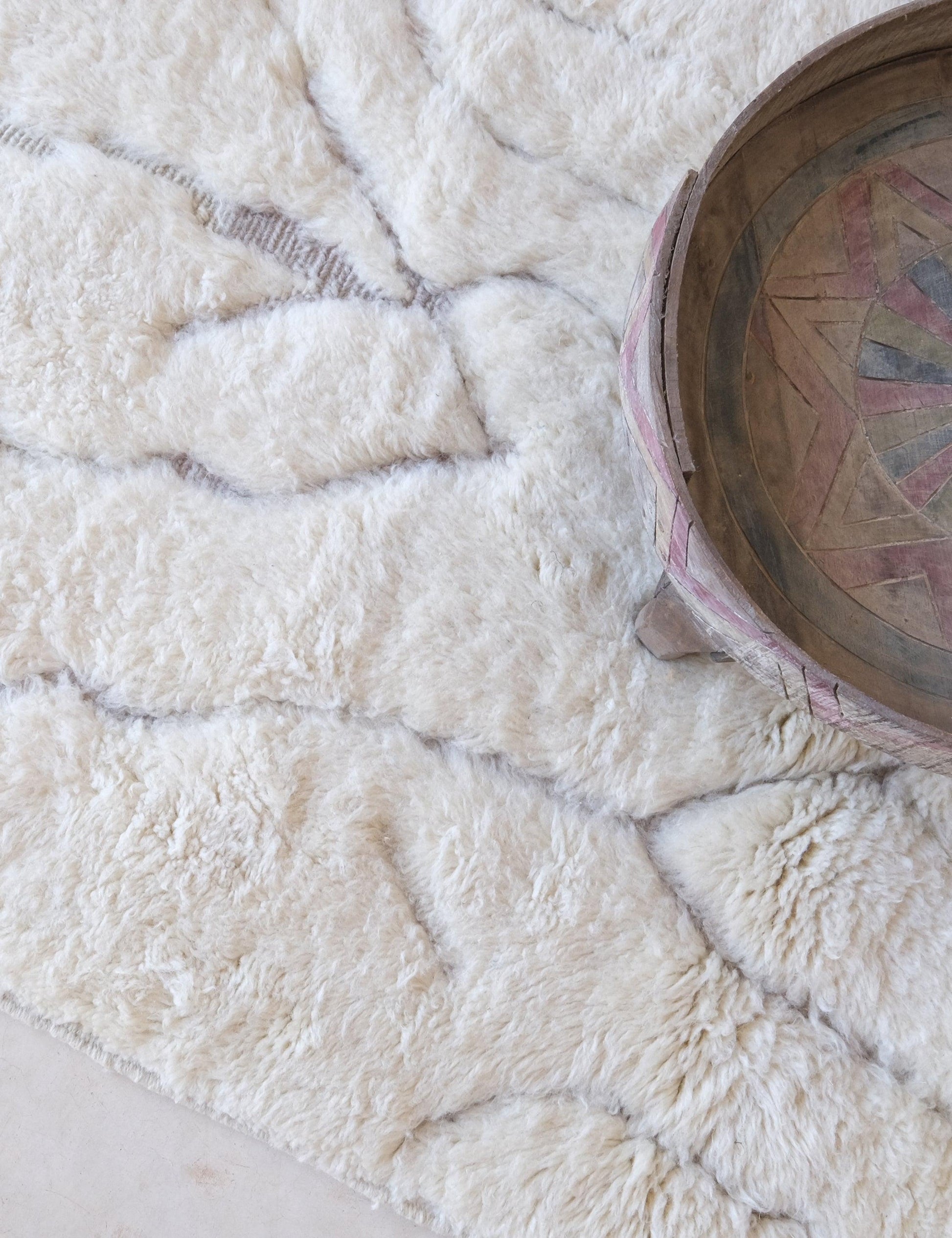 Moroccan shag wool rug – close-up of wool texture