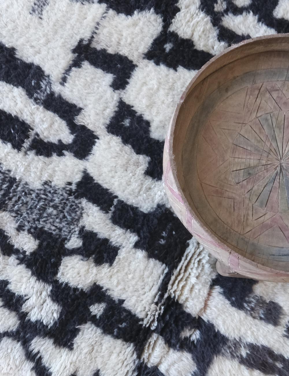 beni-mrirt-moroccan-abstract-shag-wool-rug_001

