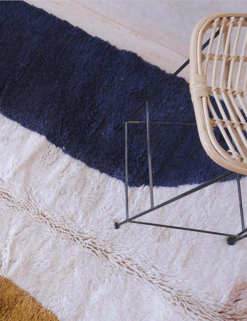 Beni Mrirt Moroccan Contemporary Wool Rug – 7.9 x 5.6 ft (242 x 171 cm) Handmade

